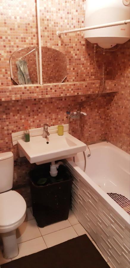 Standard Apartment On Umanskaya Kiev Buitenkant foto