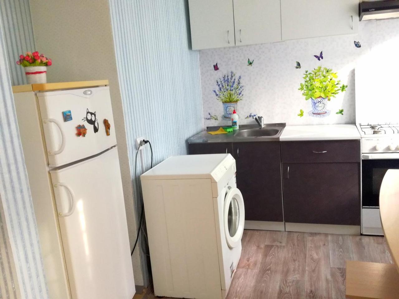 Standard Apartment On Umanskaya Kiev Buitenkant foto