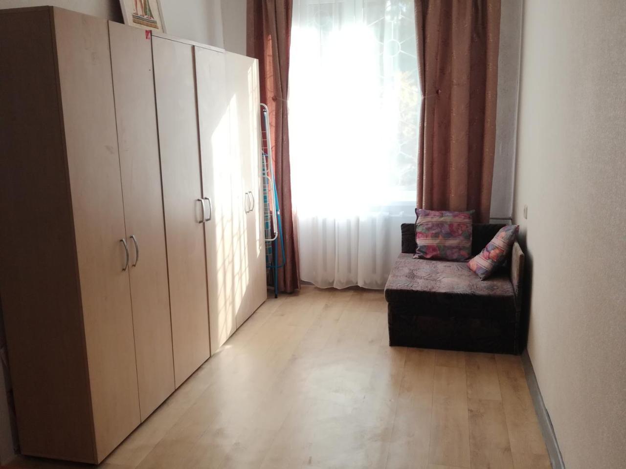 Standard Apartment On Umanskaya Kiev Buitenkant foto