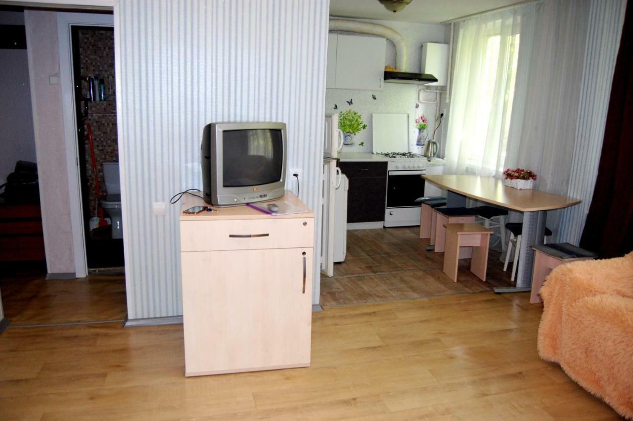 Standard Apartment On Umanskaya Kiev Buitenkant foto
